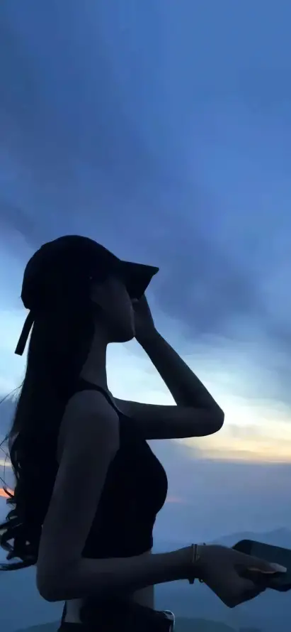 国自产精品手机在线视频_18禁区美女免费观看网站_24小时日本在线观看完整版
