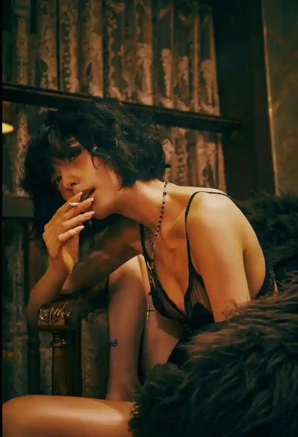 国自产精品手机在线视频_18禁区美女免费观看网站_24小时日本在线观看完整版